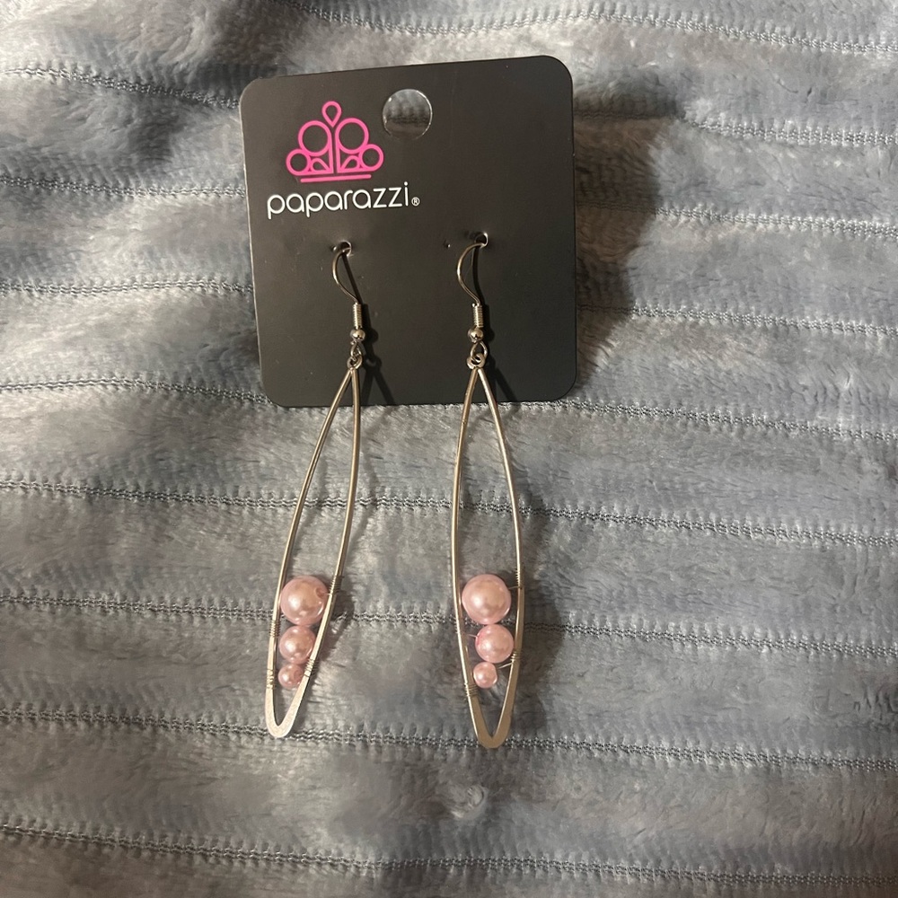 Paparazzi drop earrings